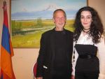 Jochen Mangelsen Ofelya Sargsyan in Hamburg Haykakan hamajnqum 26.11.2011